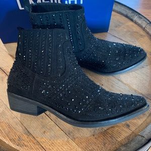 Black rhinestone booties!